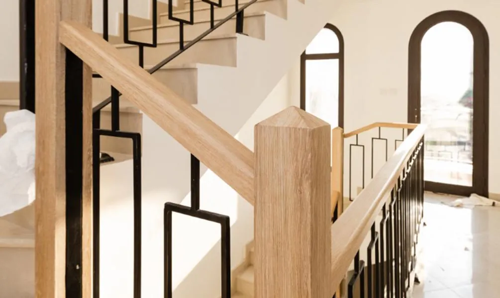 Nachher: Treppe & Handlauf → Eiche Holzoptik